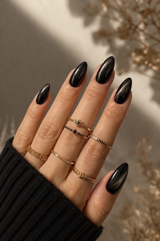 Cat-Eye Nail Ideas