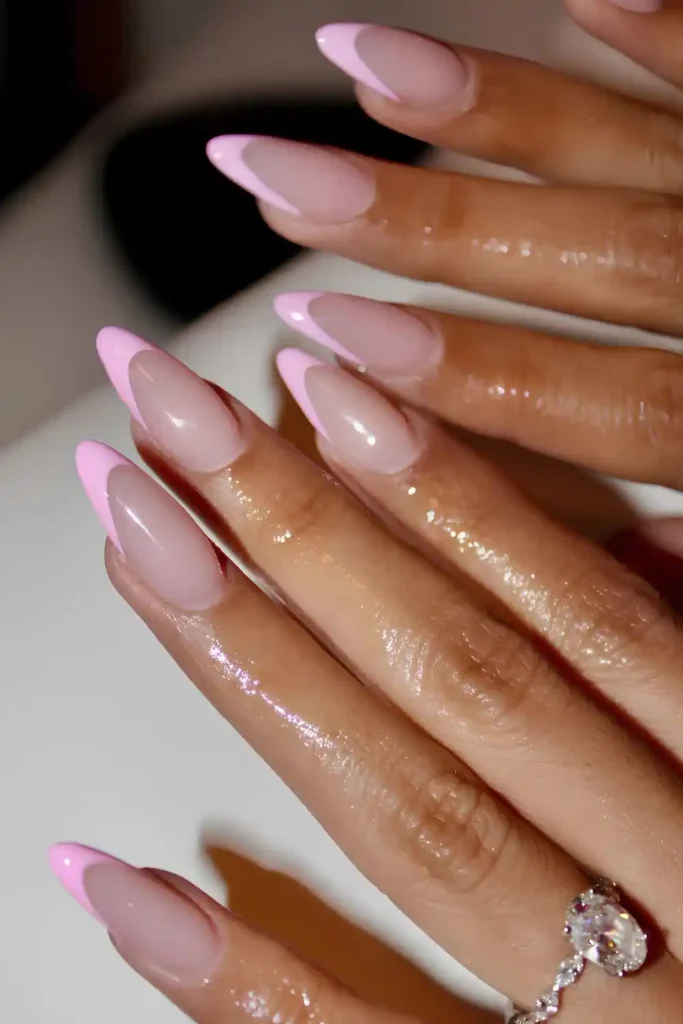 Light Pink French Tip Manicure That Never Goes Out of Fashion