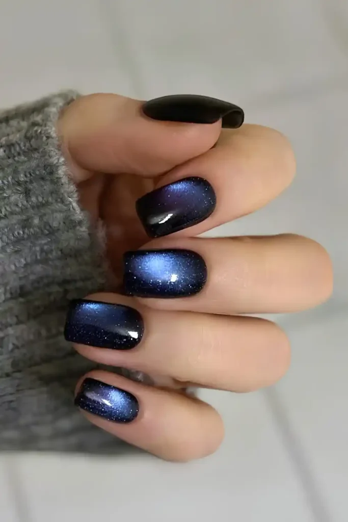 Navy Blue Cat Eye Effect Nails