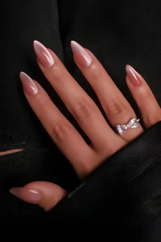Peach Pink Cat Eye Nails for a Soft Feminine Look