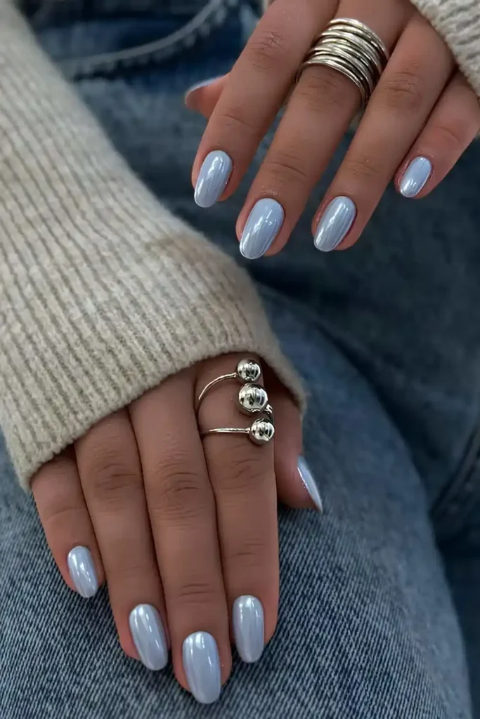 Short Blue Pearly Chrome Nails
