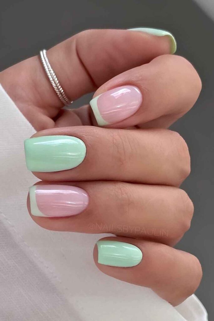Short Mint Green Manicure