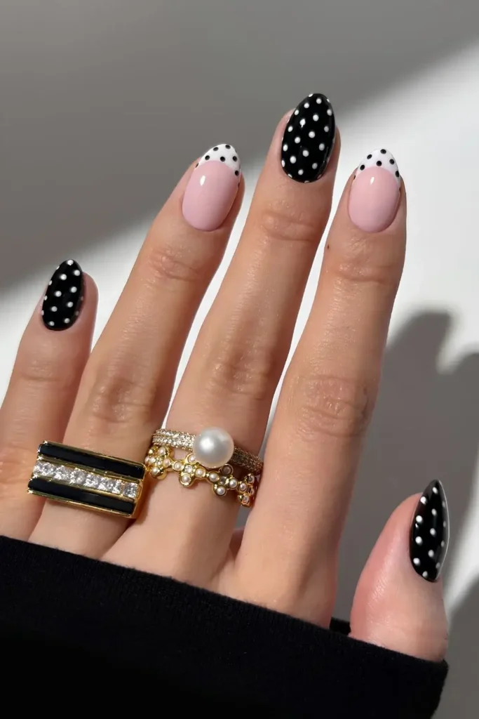 Black and White Polka Dot Manicure That Never Goes Out of Style