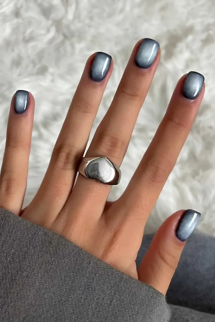 Black and White Smoky Aura Nails With a Bold Modern Finish