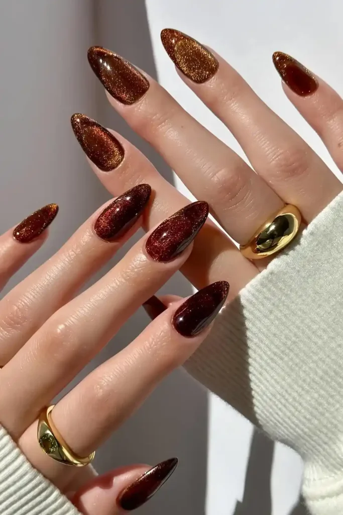 Brown and Gold Velvet Manicure That Feels Luxurious
