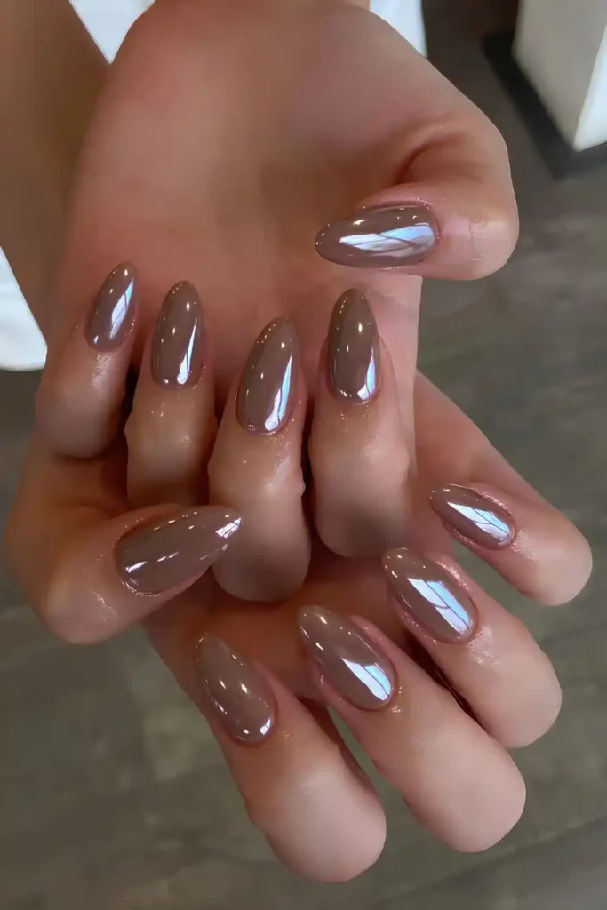 Brown Chrome Effect Nails That Glow Beautifully