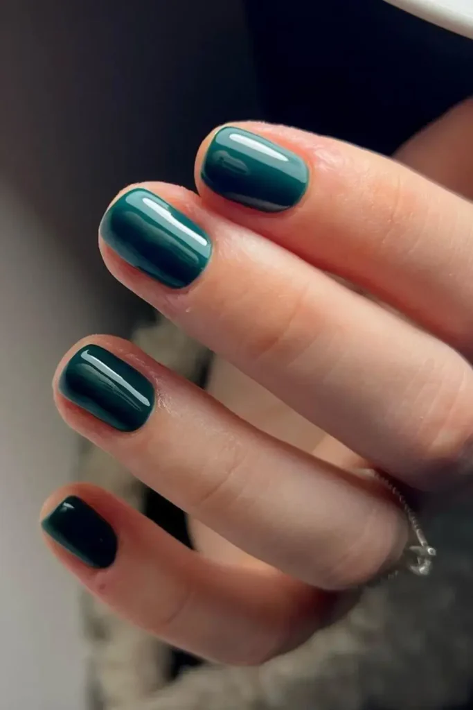 Brunswick Green Nails That Feel Rich and Sophisticated