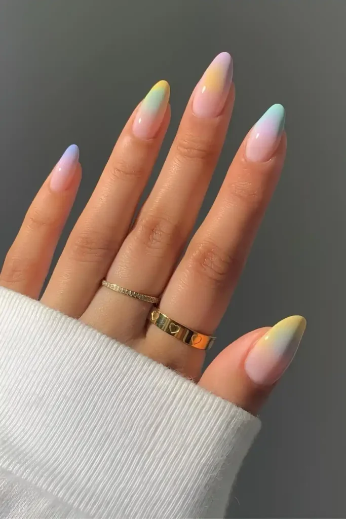 Colorful Pastel Aura Nails With a Dreamy Glowing Finish