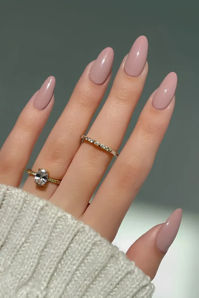 Creamy Mauve Manicure With a Smooth Elegant Finish