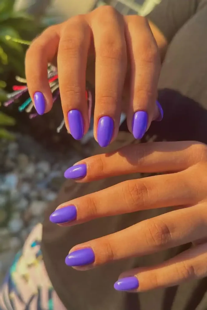 Electric Purple Nails That Instantly Turn Heads