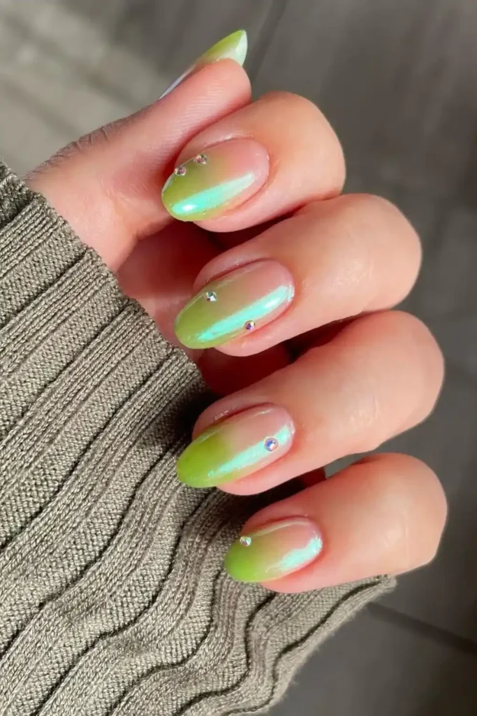 Green Ombre Nails That Look Fresh and Trendy