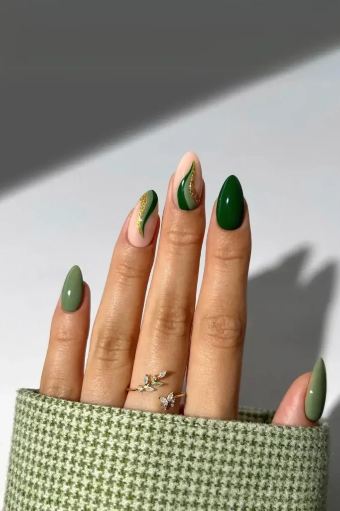 Green Swirly Manicure With an Artistic Modern Twist