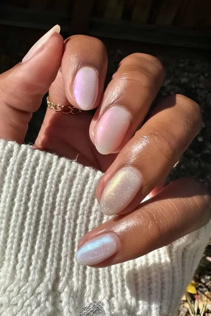 Iridescent Glitter Manicure That Sparkles Beautifully
