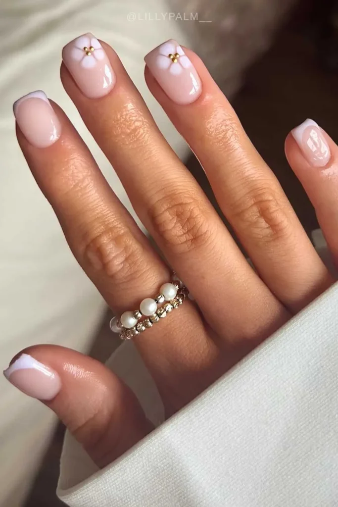Light Lavender Nails With Blooming Gel Flowers That Feel Soft and Romantic