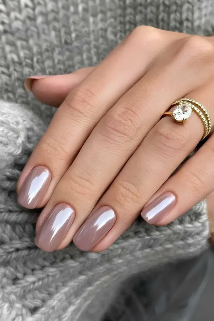 Mauve Chrome Nails With a Stunning Mirror Shine
