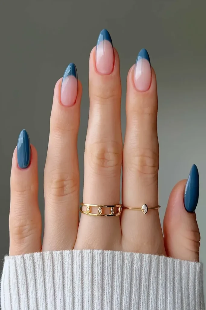 Beige and Navy Blue Fall Manicure for a Cozy Look