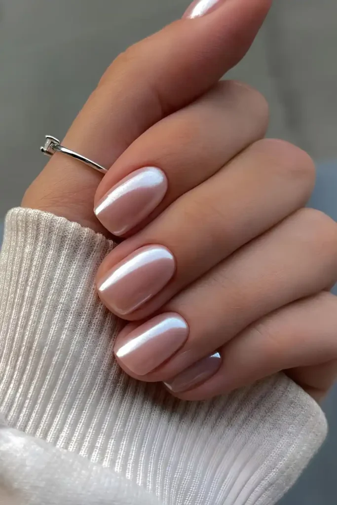 Neutral Pink Chrome Nails With a Stunning Mirror Finish