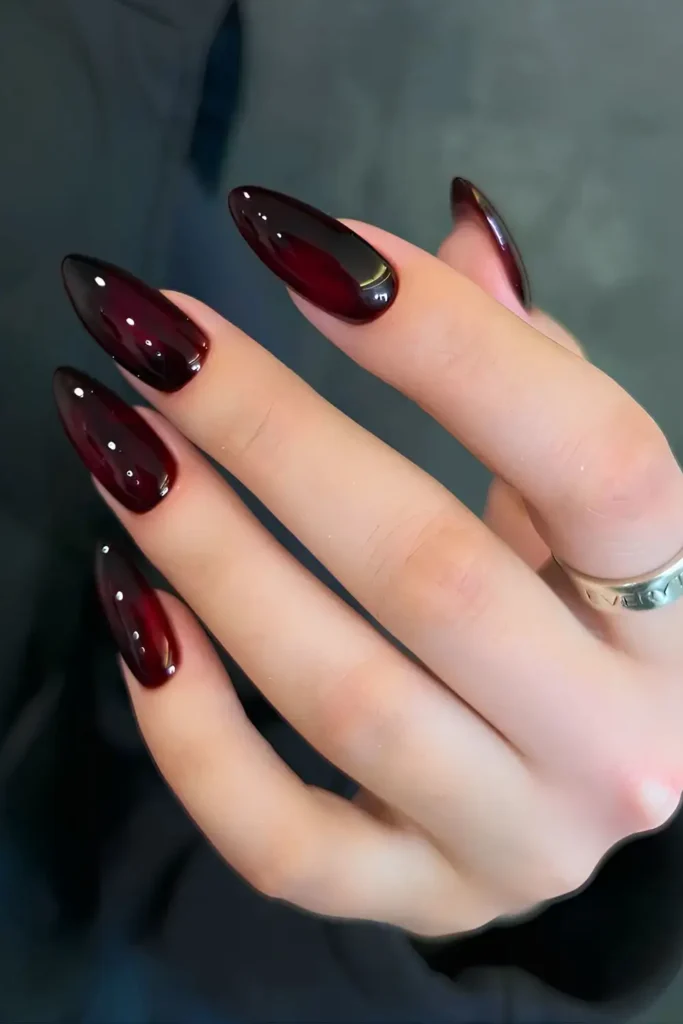 Red and Black Gradient Manicure for a Modern Look