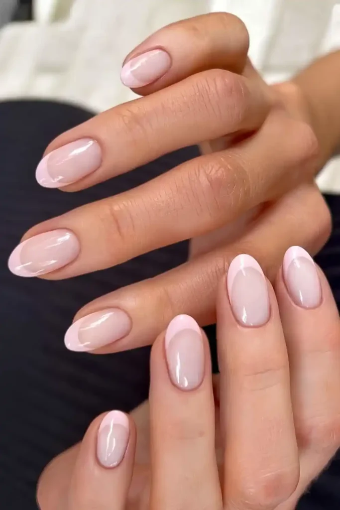 Round Pink French Tip Nails That Look Sweet and Stylish