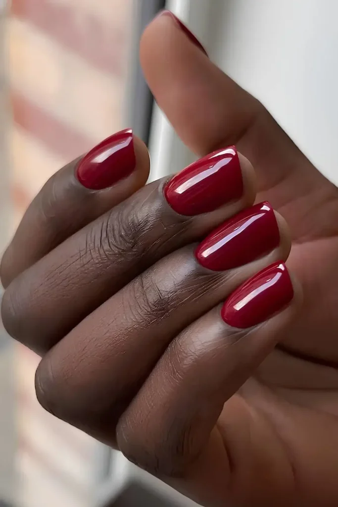 Short Cherry Red Manicure That Looks Timeless and Chic