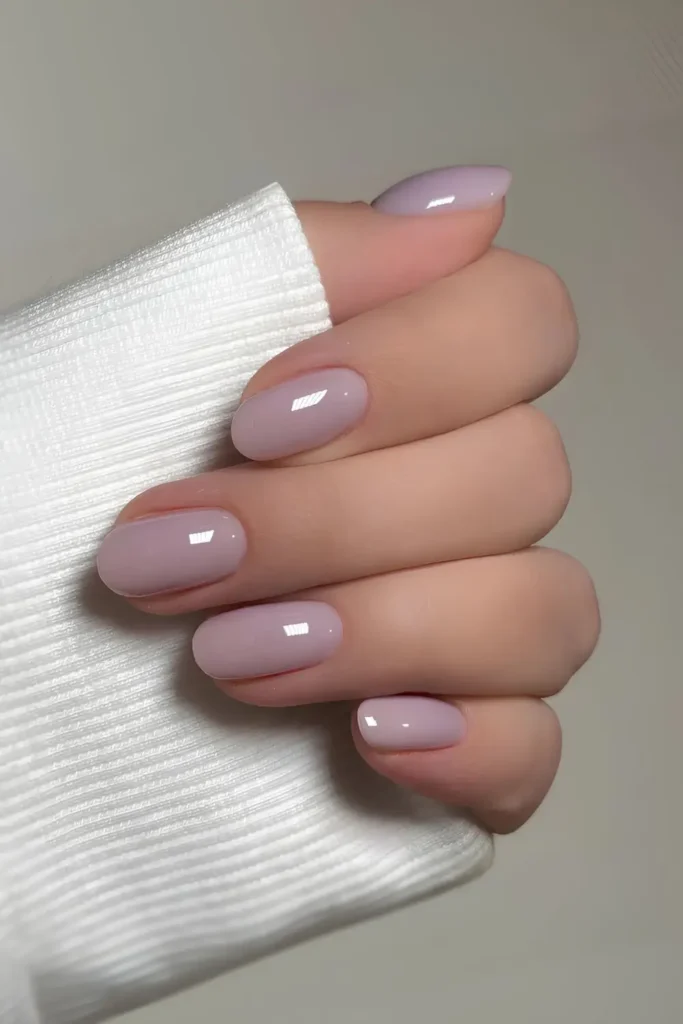 Solid Lavender Nails That Never Go Out of Style