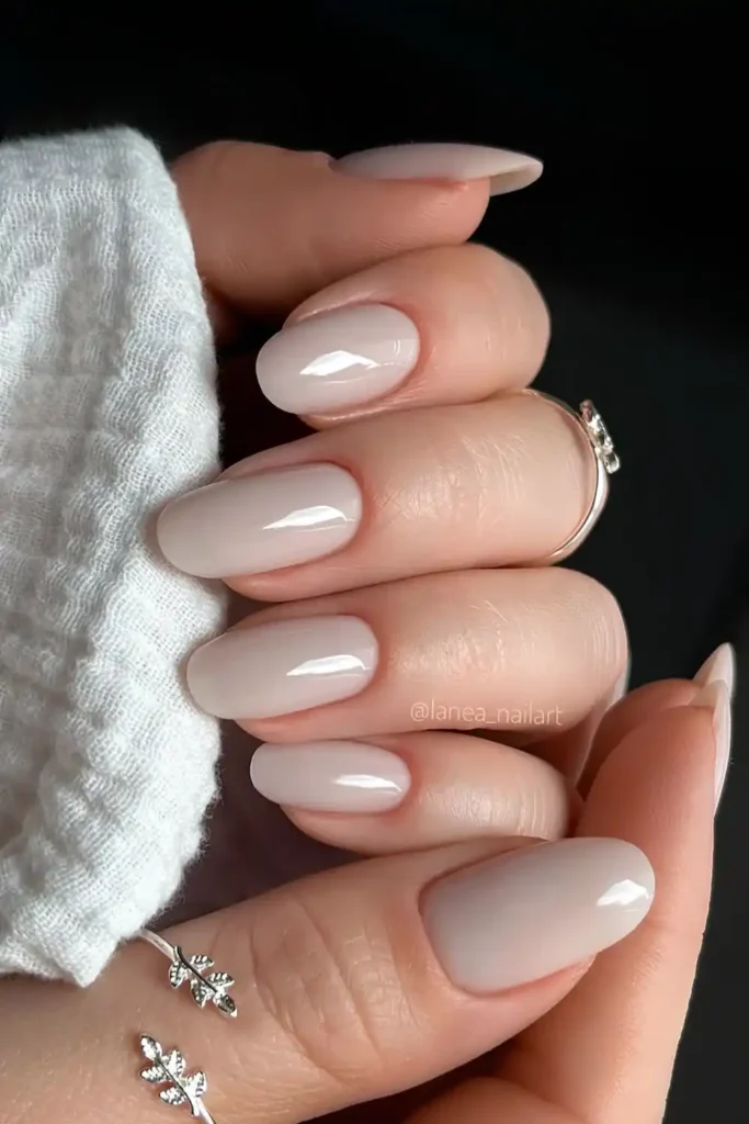 Solid Taupe Manicure for an Effortlessly Chic Style