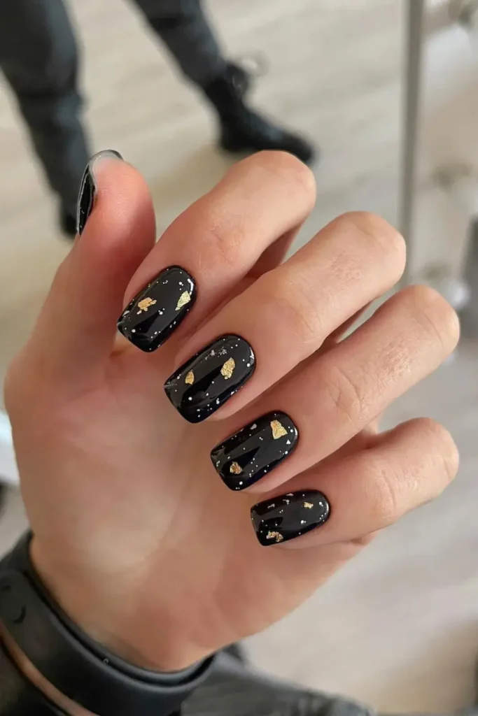 Black Short Nails With Gold Accents for a Sophisticated Style